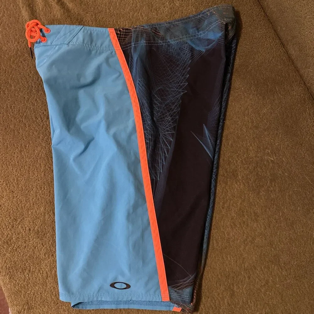 Oakley 32 Blue Board Shorts Zip Pocket Orange Regular Fit Swim Skull Y2K Print